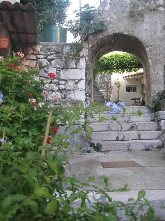 Guesthouse Villa Galovic Brseč Eksteriør billede