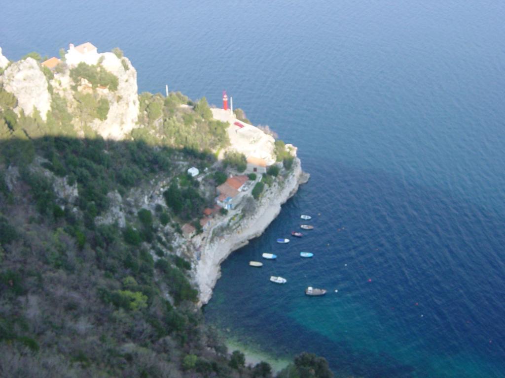 Guesthouse Villa Galovic Brseč Eksteriør billede