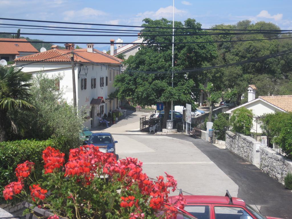 Guesthouse Villa Galovic Brseč Eksteriør billede
